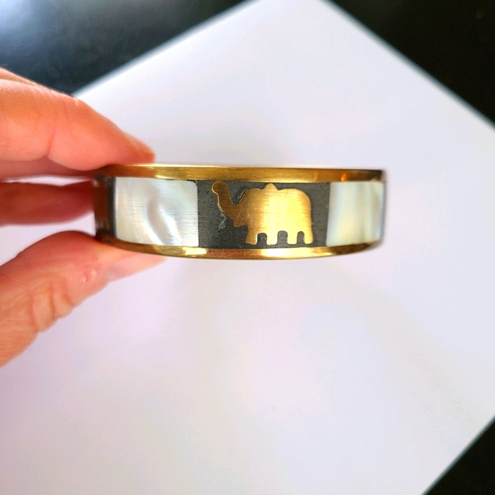 Vintage Brass/Mother Of Pearl Bangle